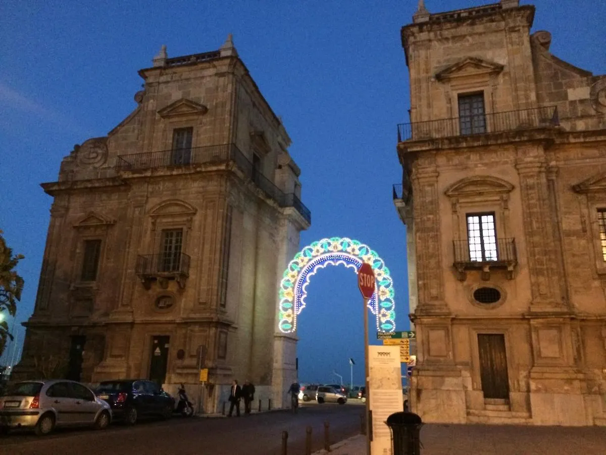 Casa Degli Allori Palermo 0*,